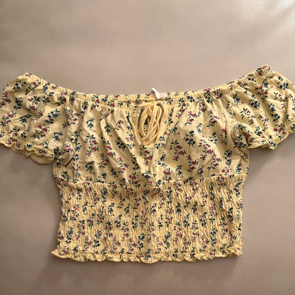 Me to We Yellow Floral Off-Shoulder Blouse